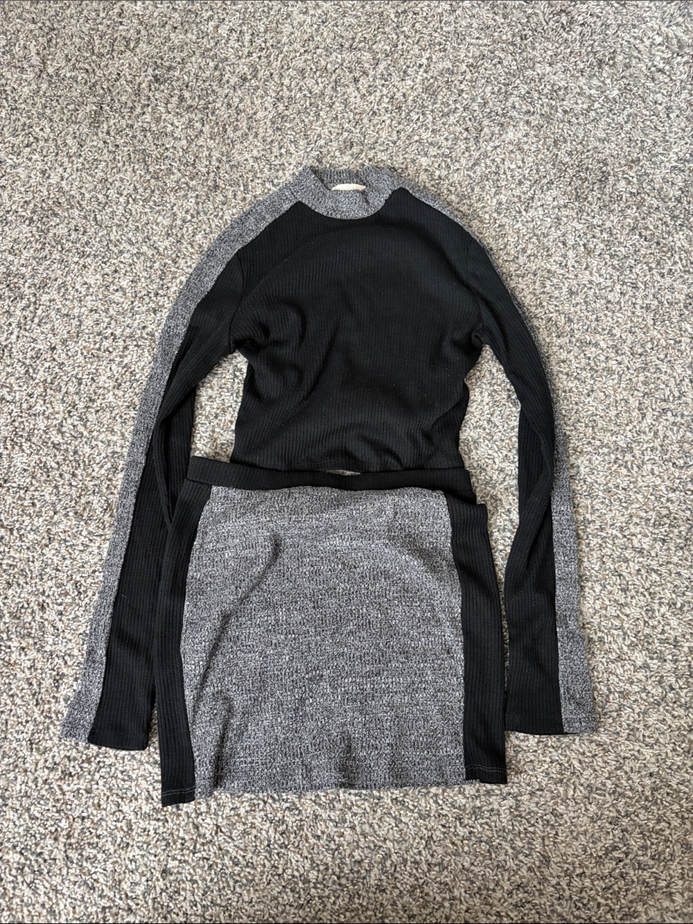 Bear Dance Black and Gray Colorblock Ribbed Sweater Set
